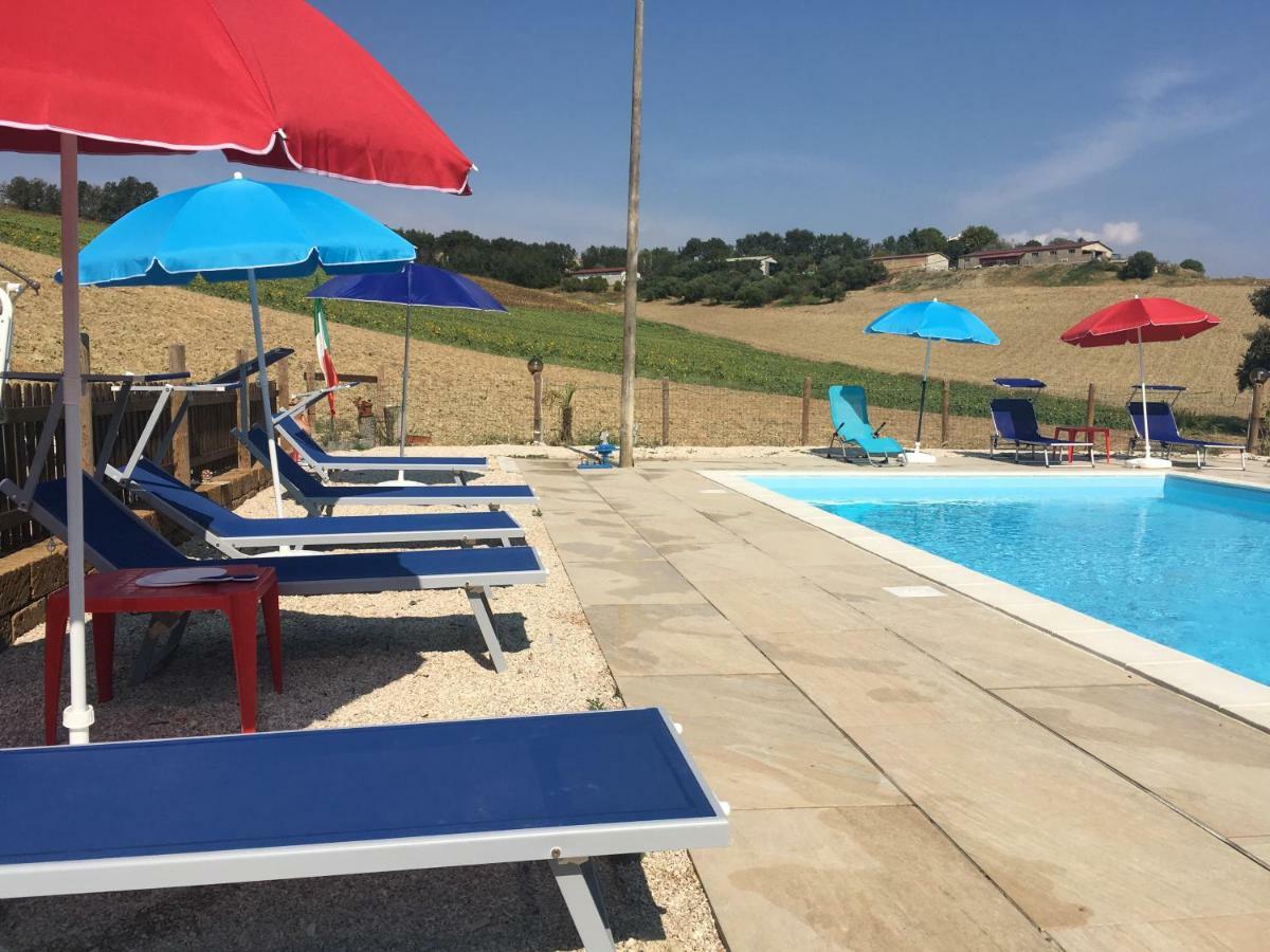 Agriturismo Fattoria Del Colle Jesi Eksteriør billede